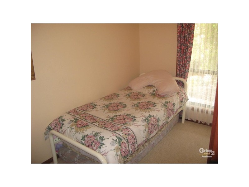 13 Symons Street, Moonta Bay SA 5558