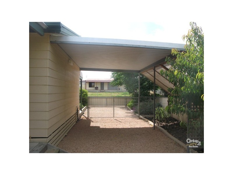 13 Symons Street, Moonta Bay SA 5558