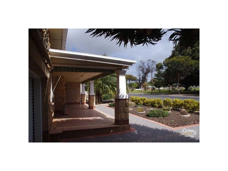 68 George Street, Moonta SA 5558
