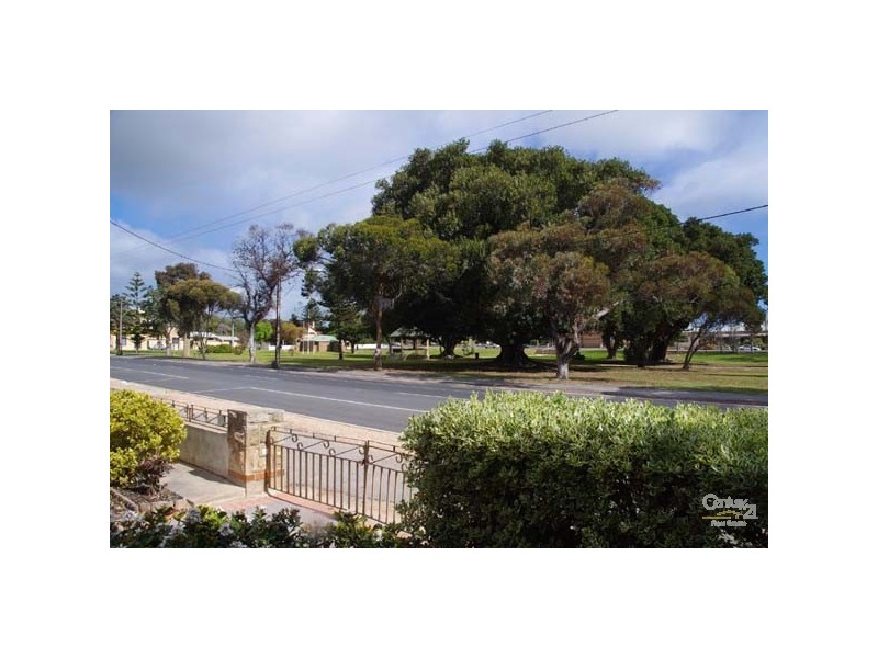 68 George Street, Moonta SA 5558