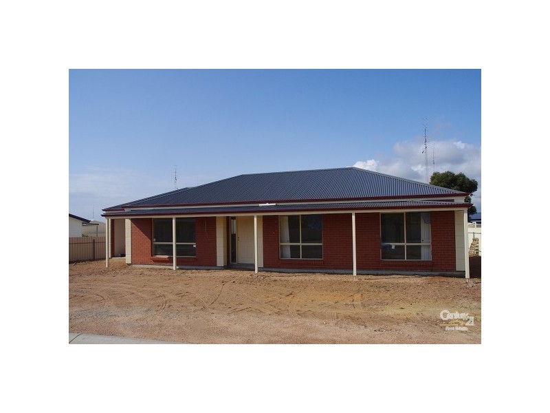 8 Chapple Street, Moonta Bay SA 5558