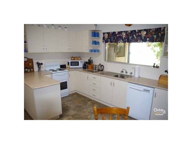 87 Caroline Street, Moonta SA 5558