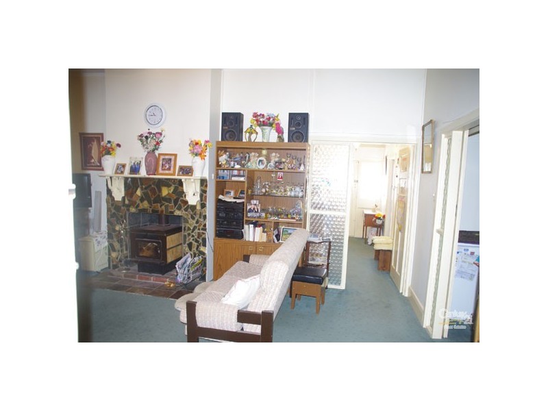 24 Elizabeth Street, Maitland SA 5573