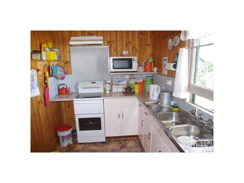 24 Elizabeth Street, Maitland SA 5573