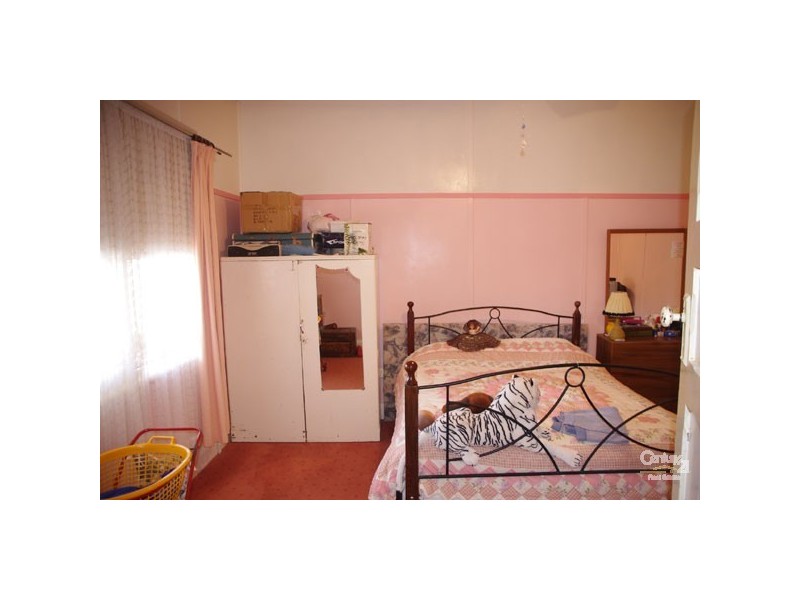 24 Elizabeth Street, Maitland SA 5573