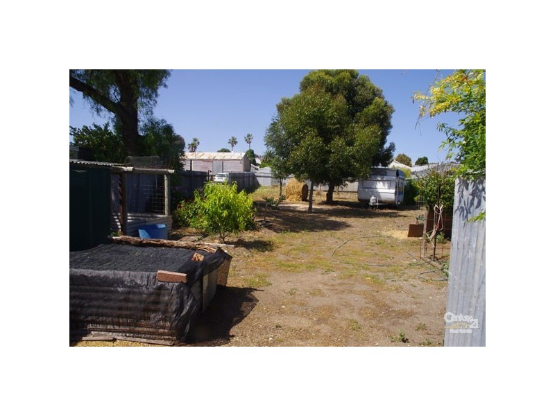 24 Elizabeth Street, Maitland SA 5573