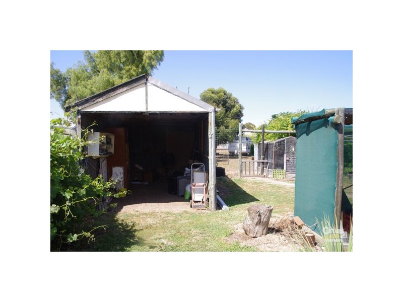 24 Elizabeth Street, Maitland SA 5573