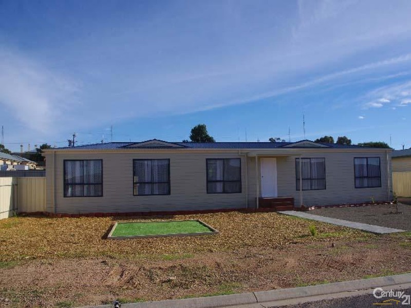 21 Chapple Street, Moonta Bay SA 5558