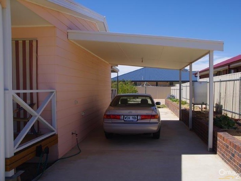 12 Quintrell Street, Moonta Bay SA 5558