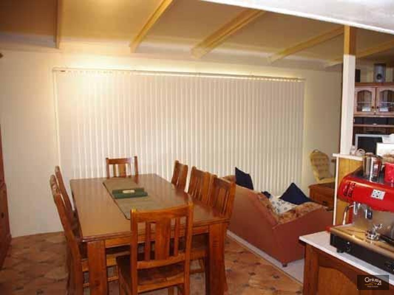 9 Pattison Cres, Moonta Bay SA 5558