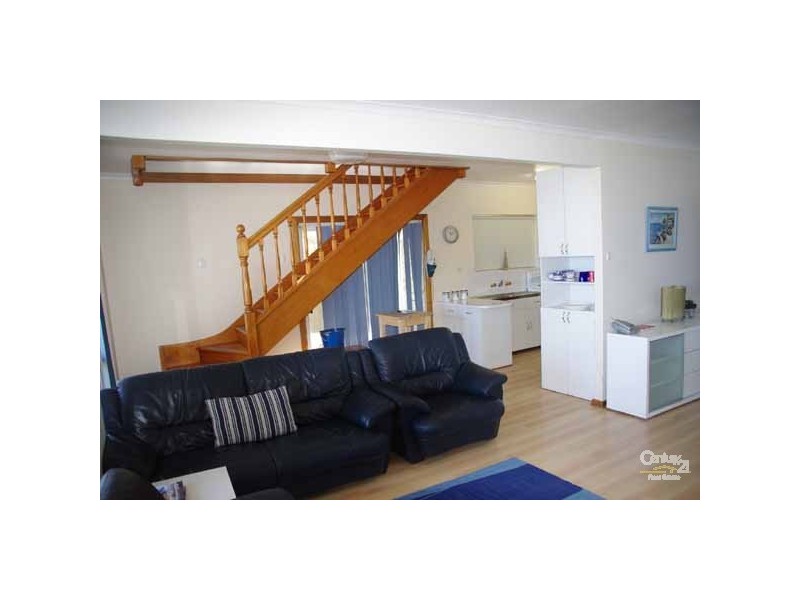1 Queen Place, Moonta Bay SA 5558