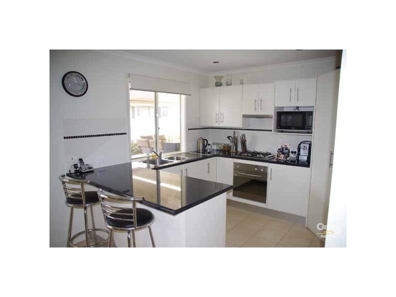 1 Hazel Street, Moonta Bay SA 5558
