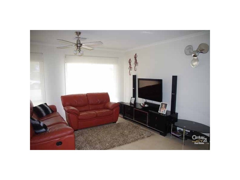 1 Hazel Street, Moonta Bay SA 5558