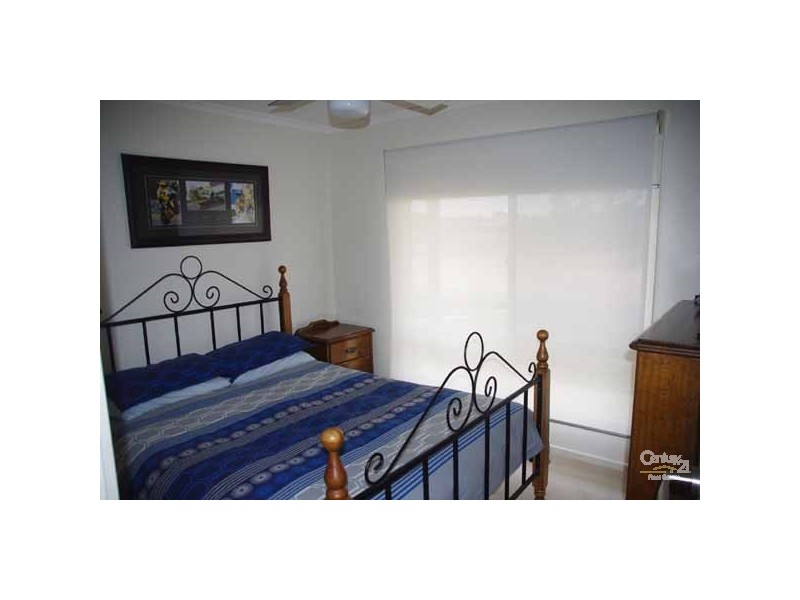 1 Hazel Street, Moonta Bay SA 5558