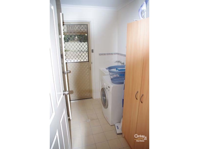 36 Lyndon Ave, Moonta Bay SA 5558