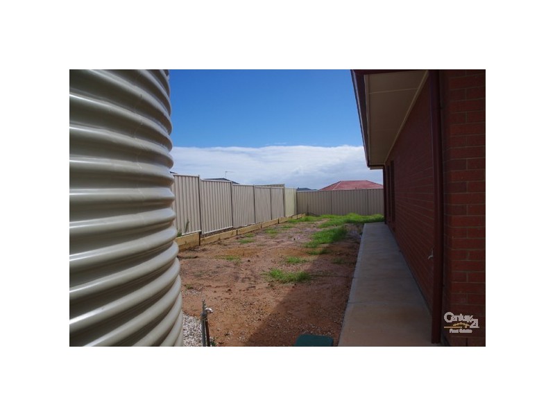 5 Cutter Drive, Wallaroo SA 5556