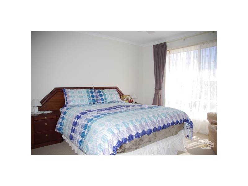 7 Quintrell Street, Moonta Bay SA 5558