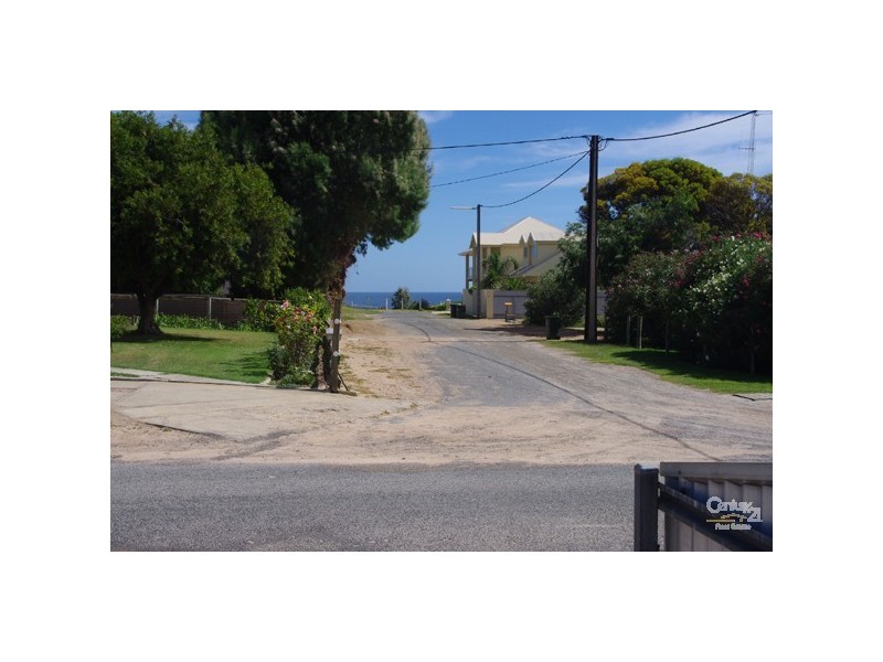 22 Trelawney Street, Moonta Bay SA 5558