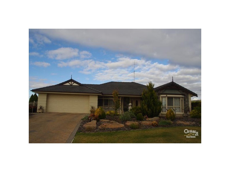 30 Highview Grove, Moonta Bay SA 5558