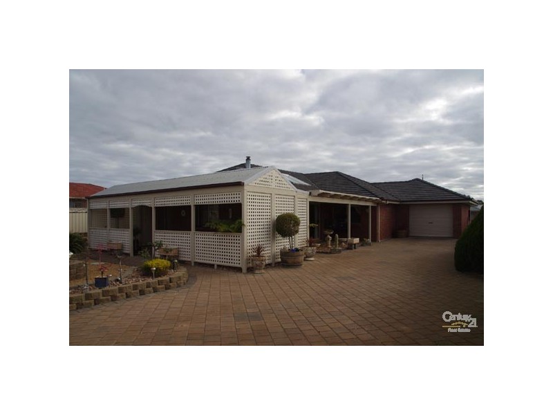 30 Highview Grove, Moonta Bay SA 5558