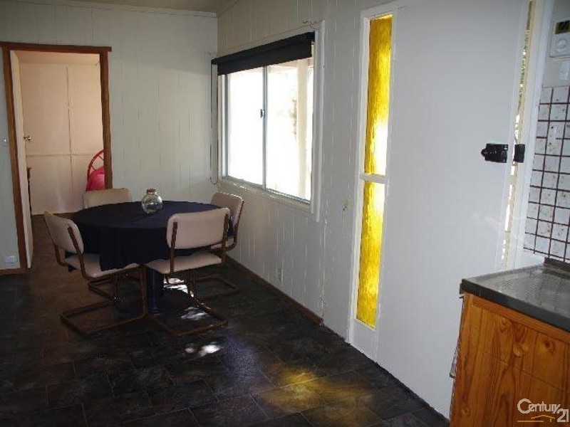 24 Trelawney Street, Moonta Bay SA 5558