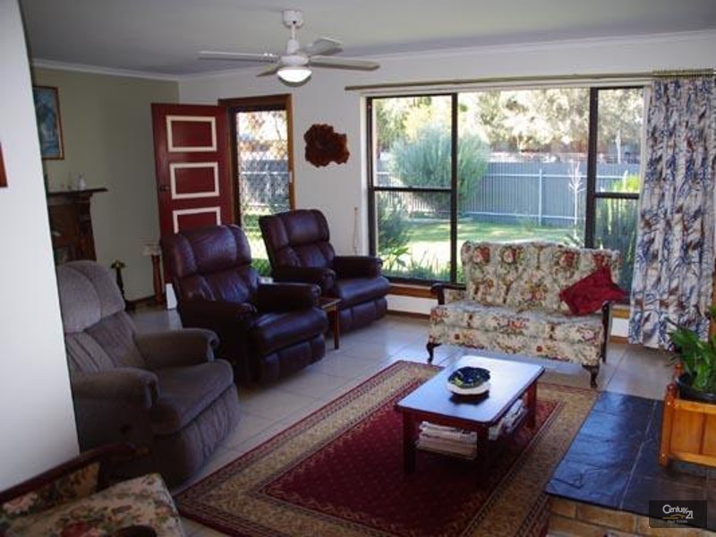 8 Frances Terrace, Moonta SA 5558