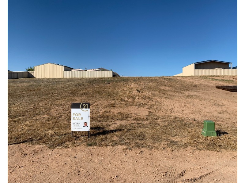 15 Gill Street, Moonta Bay SA 5558