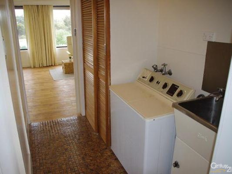 10 Uffindell Street, Port Hughes SA 5558