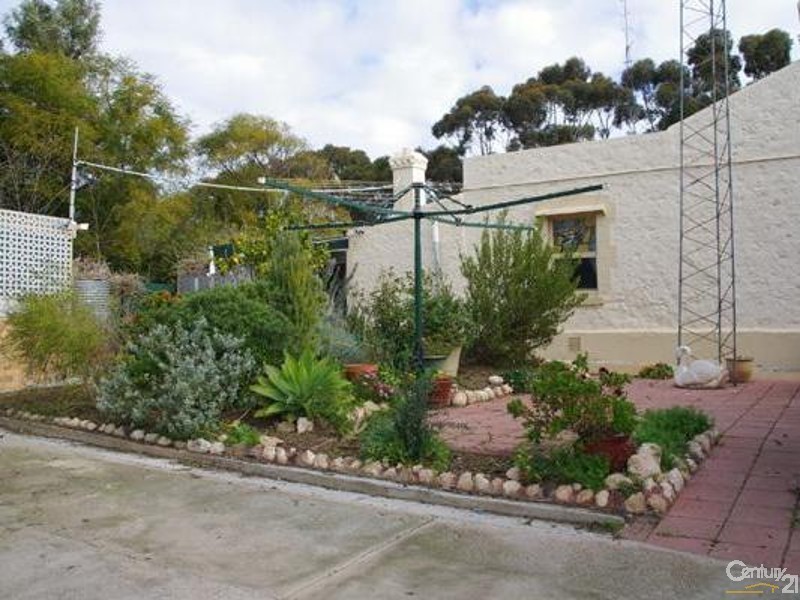 13 Gardiner Street, Moonta SA 5558