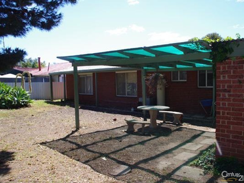 28 Monmouth Street, Moonta Bay SA 5558