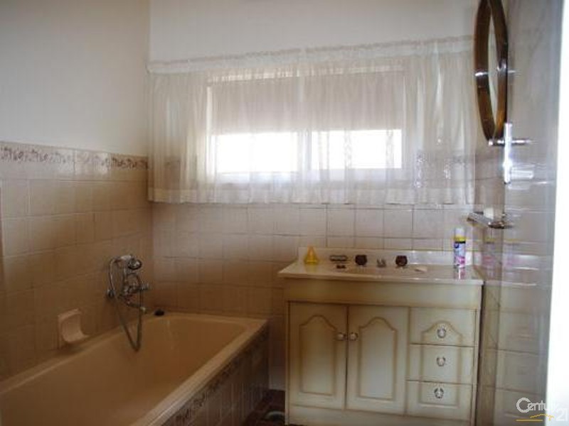 143  Bay Road, Moonta Bay SA 5558