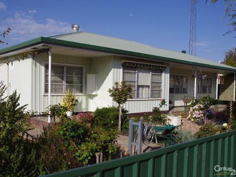 32 Caroline Street, Moonta SA 5558
