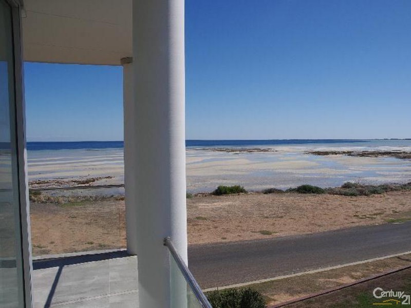 1 – 2 Marine Parade, Moonta Bay SA 5558