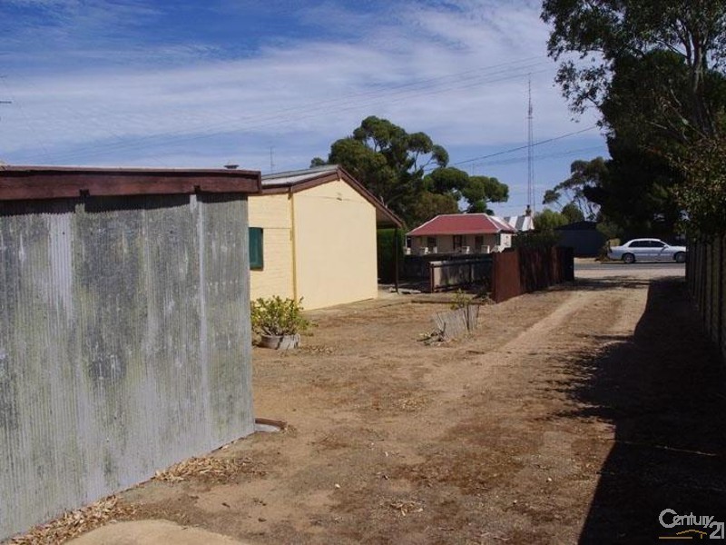 50 Kadina Road, Moonta SA 5558