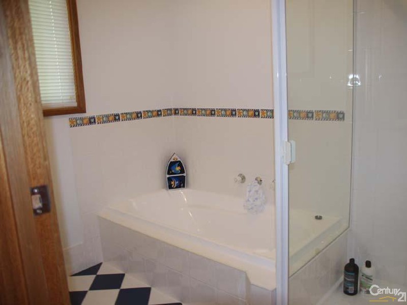 16 Matta Street, Wallaroo SA 5556