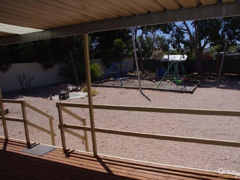 32 Westside Avenue, Moonta Bay SA 5558
