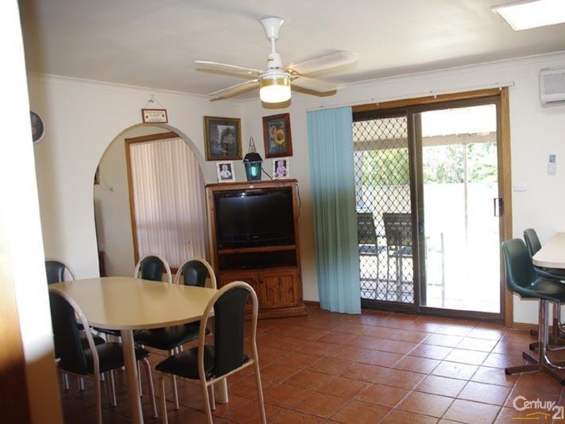 48 Bay Road, Moonta Bay SA 5558