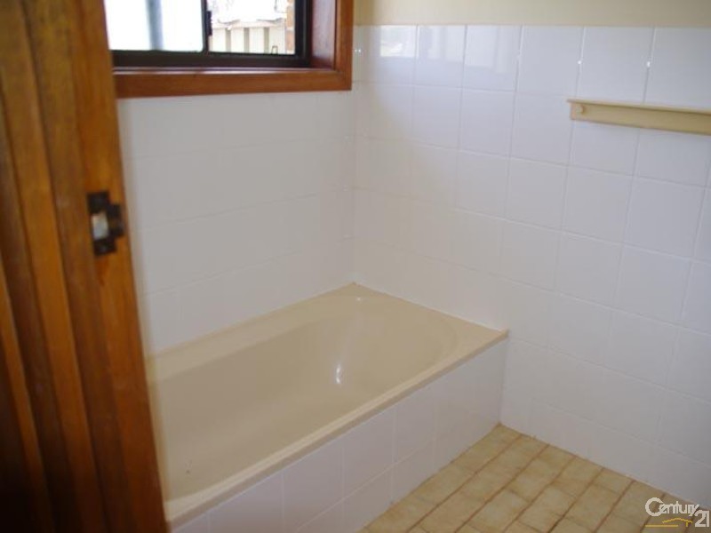 48 Bay Road, Moonta Bay SA 5558