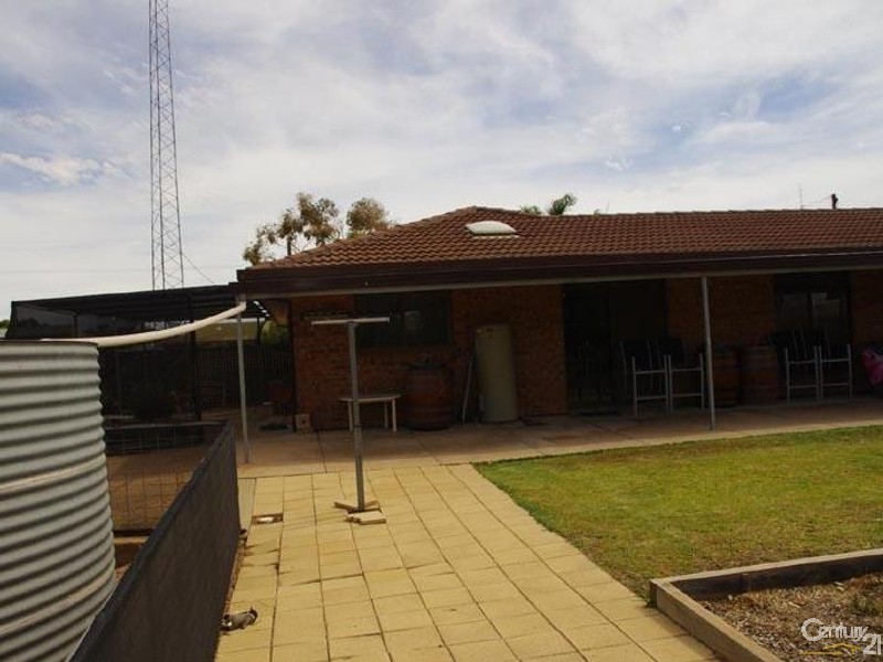 48 Bay Road, Moonta Bay SA 5558