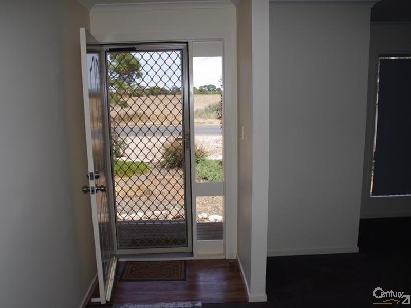 15 Crutchett Road, Moonta SA 5558