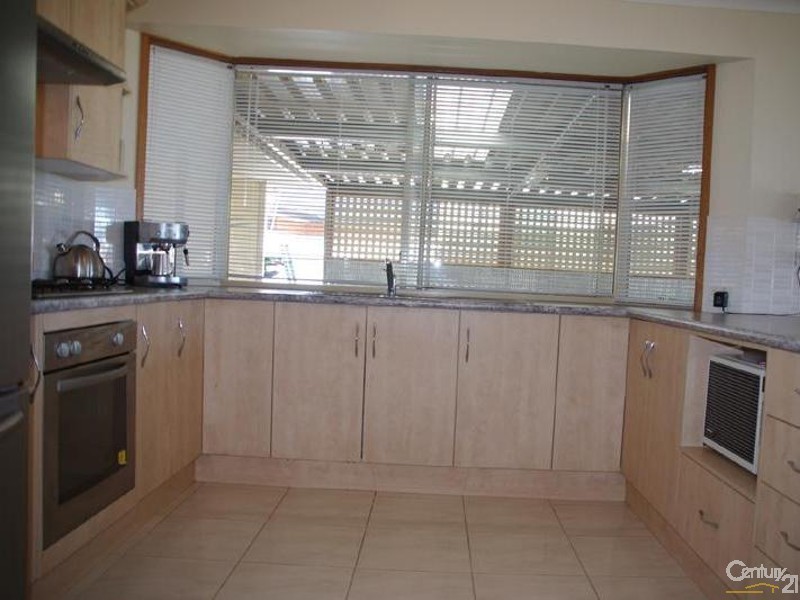 4 Polglase Street, Port Hughes SA 5558