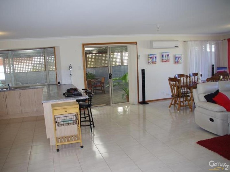 4 Polglase Street, Port Hughes SA 5558