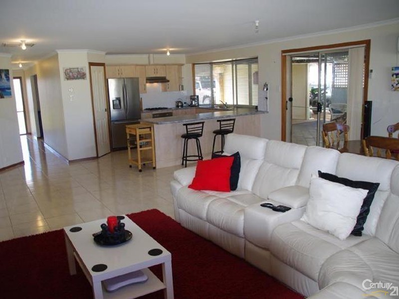 4 Polglase Street, Port Hughes SA 5558