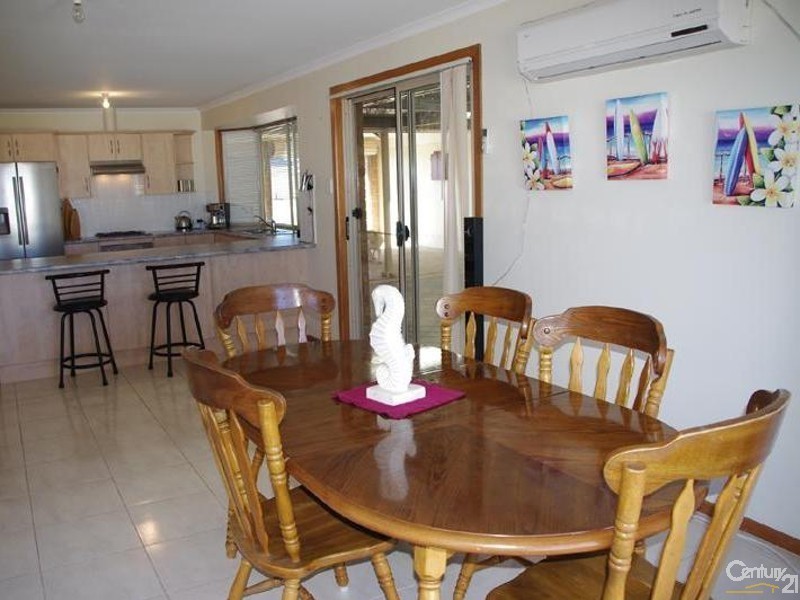 4 Polglase Street, Port Hughes SA 5558