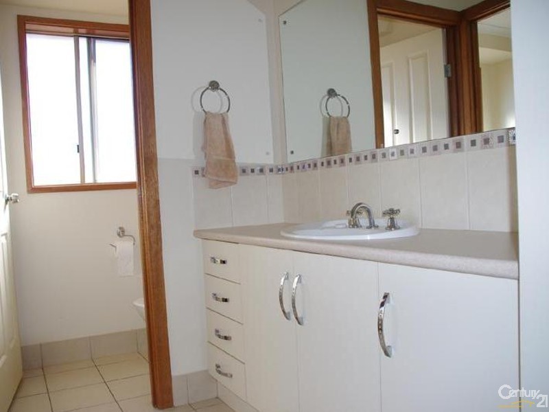 4 Polglase Street, Port Hughes SA 5558