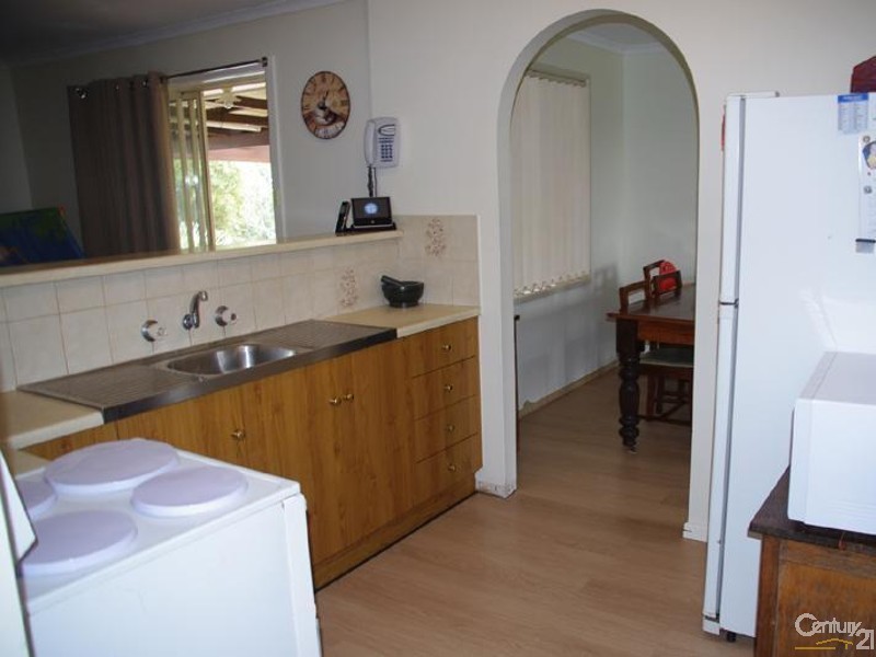 4 Marilyn Street, Moonta Bay SA 5558