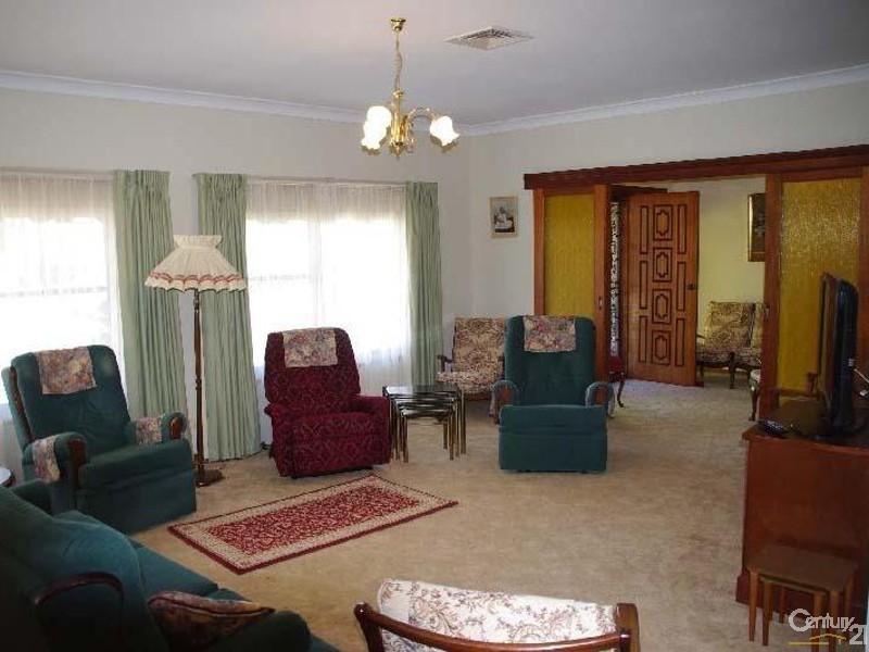 4 Kitto Road, Moonta Bay SA 5558