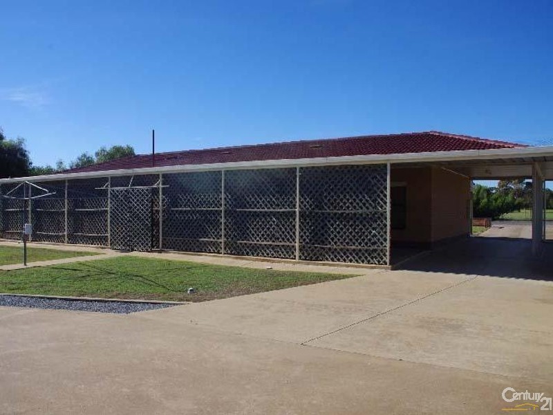 4 Kitto Road, Moonta Bay SA 5558