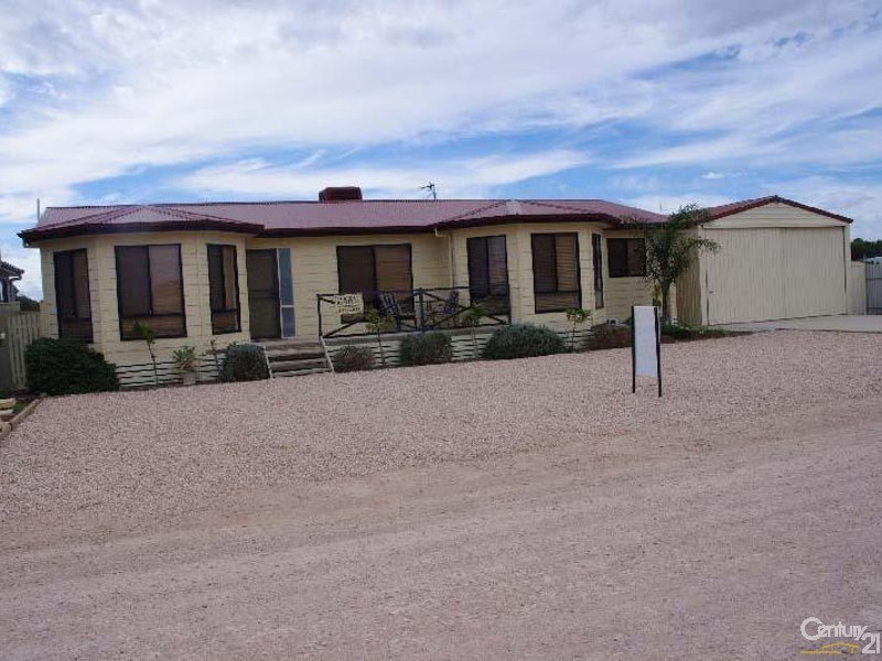 10 Andrew Street, Moonta Bay SA 5558