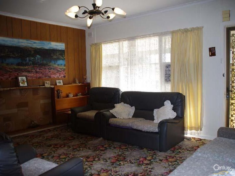 32 Herbert Street, Moonta Bay SA 5558